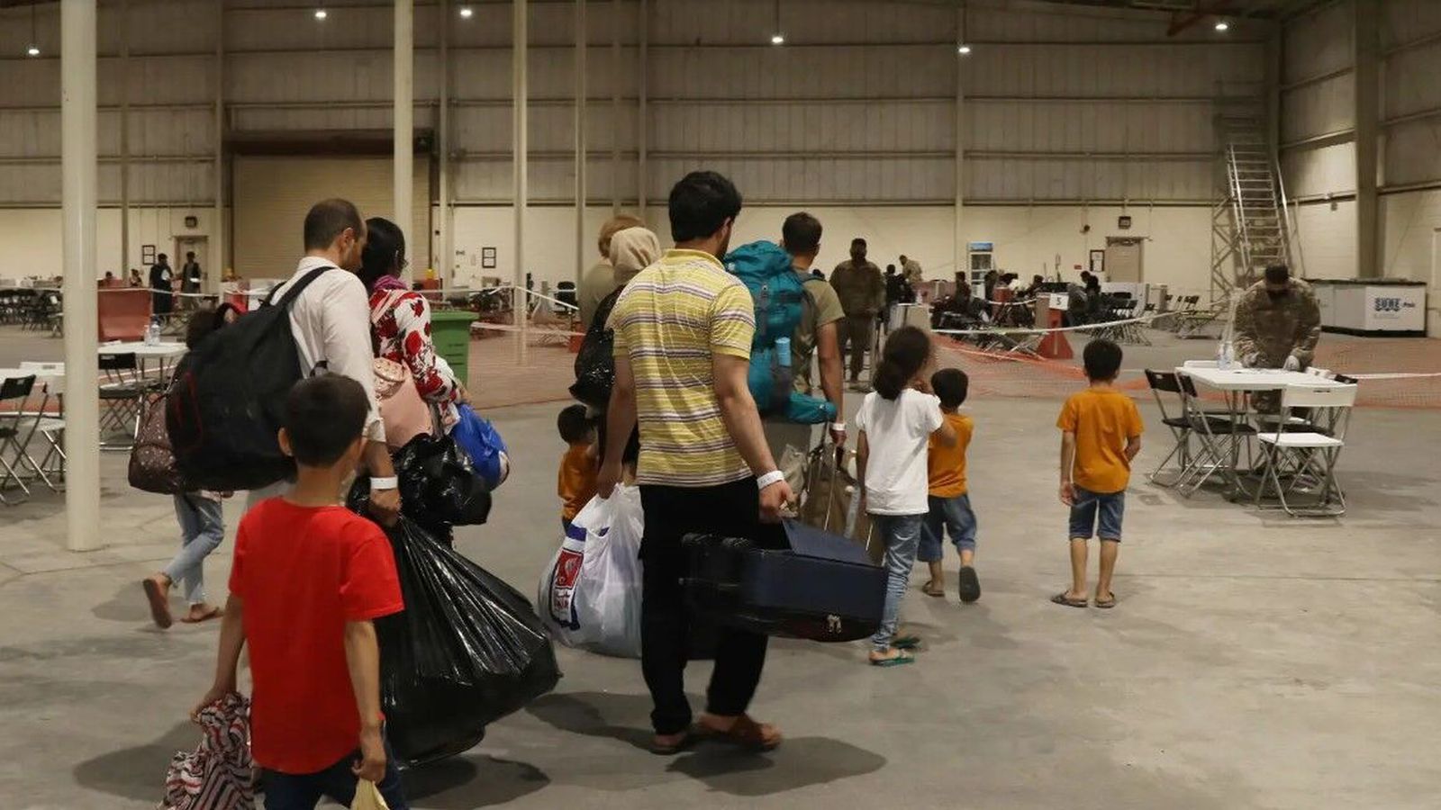 Vilja senda afganska banda­menn og fjöl­skyldur til Kongó