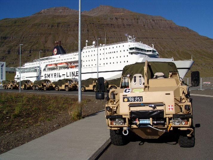 Farartæki Danana eru af stærri gerðinni.