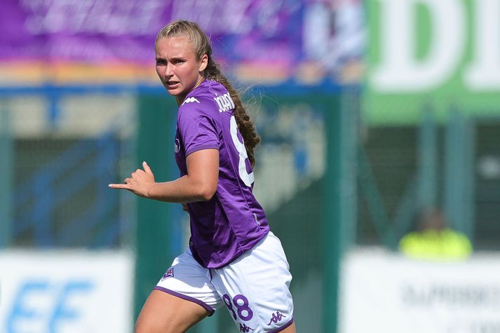 Alexandra Jóhannsdóttir í leik með liði Fiorentina. Nú er bikarúrslitaleikur framundan.