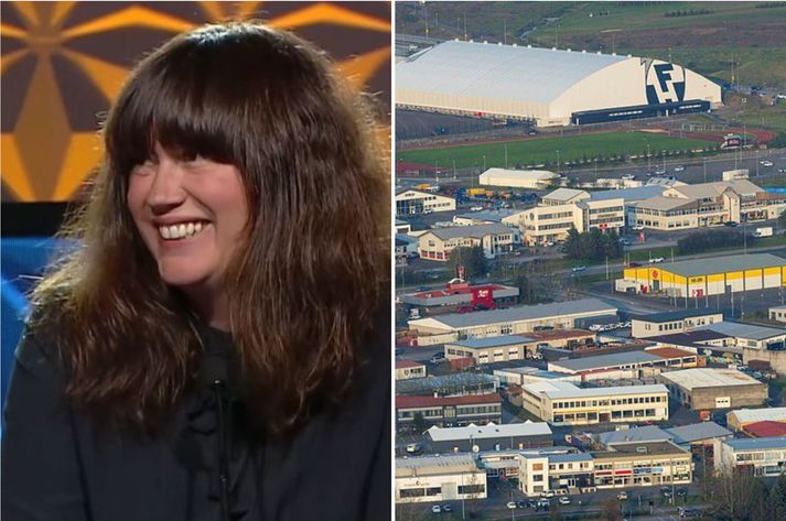 Ester Bíbí gerði garðinn frægan með Kolrössu krókríðandi, eða Bellatrix. Nú leiðir hún framboð Vinstrisins í Hafnarfirði.