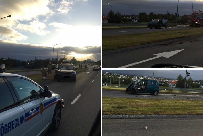 Harður árekstur varð á Bústaðavegi fyrr í kvöld.