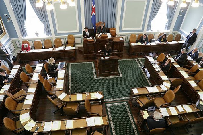 Lögin hafa einnig það markmið að efla fræðslu og forvarnir, ásamt því að koma í veg fyrir ólögmætra markaðssetningu þeirra efna og lyfja sem um ræðir.