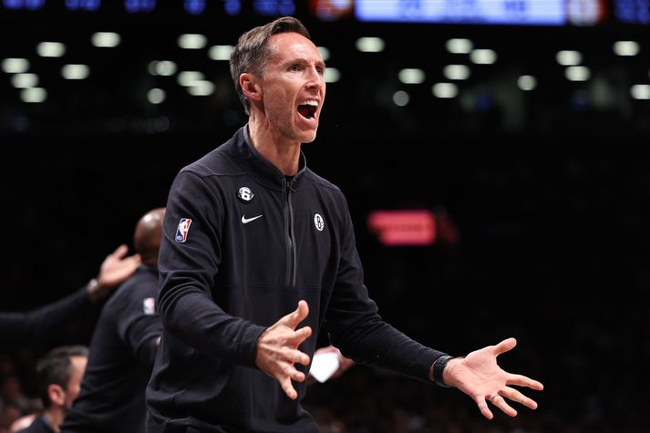 Steve Nash hefur verið látinn fara frá Brooklyn Nets.