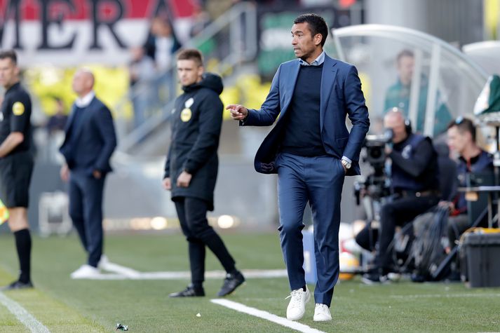 Giovanni van Bronckhorst var í dag kynntur sem nýr knattspyrnustjóri Rangers.