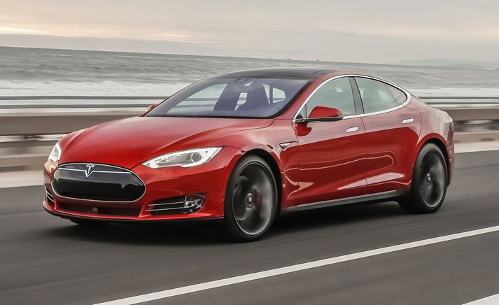 Tesla Model S heldur áfram að seljast vel.