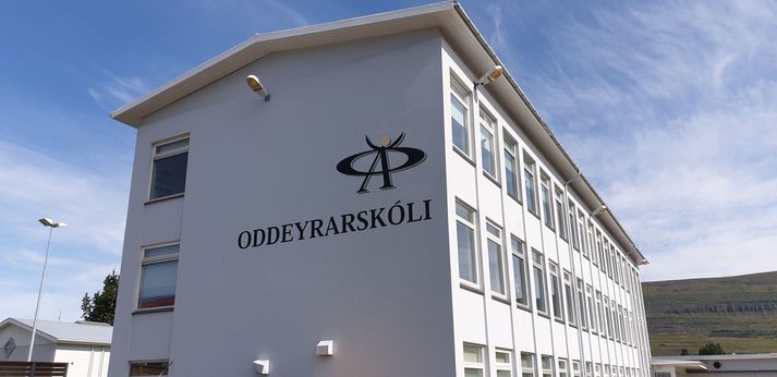 Í Oddeyrarskóla eru 195 nemendur og 45 starfsmenn.