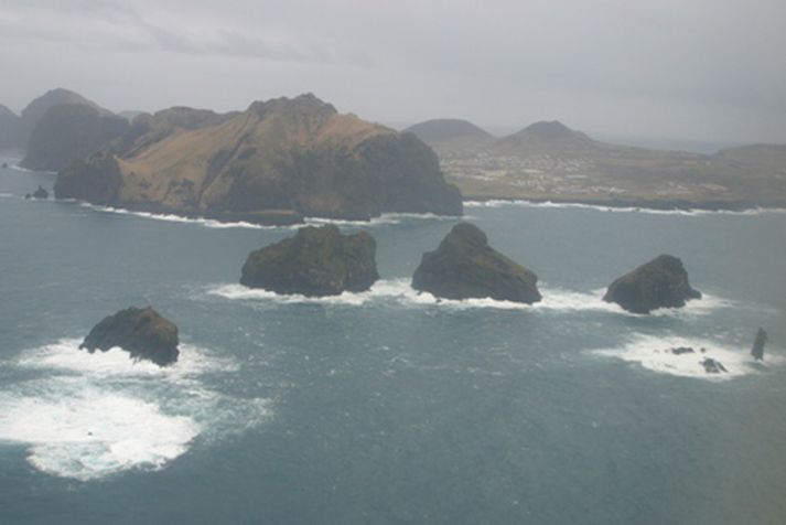 Aftakaveður er í Vestmannaeyjum þessa stundina. Mynd/ GVA.