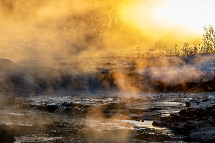 Mikið rennsli er í hitaveitukerfinu hjá Veitum um þessar mundir og eru þau í hámarksrennsli ársins í fyrra.