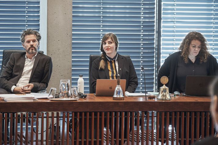 Dóra Björt Guðjónsdóttir, hér fyrir miðri mynd, er forseti borgarstjórnar.