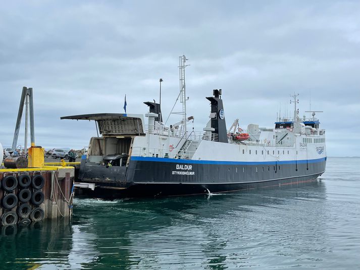 Farþegar Baldurs sátu fastir í meira en fimm klukkustundir eftir að ferjan varð vélarvana í morgun.