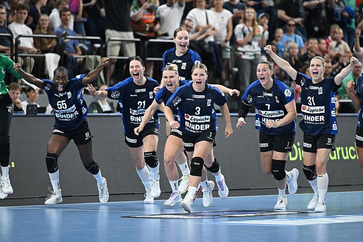 Blomberg-Lippe vann þýska ofurbikarinn fyrir viku, með sigri gegn Dortmund, og fagnaði í dag sigri í fyrstu umferð þýsku deildarinnar.