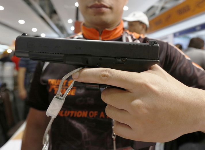 Talið er að um fjölskylduharmleik hafi verið að ræða.