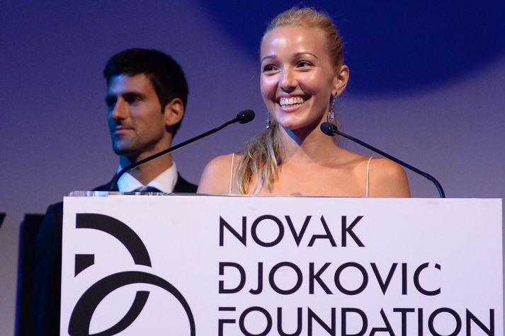 Jelena og Novak Djokovic eiga nú lítinn strák saman.