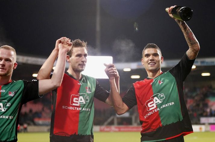 Guðlaugur Victor lengst til hægri