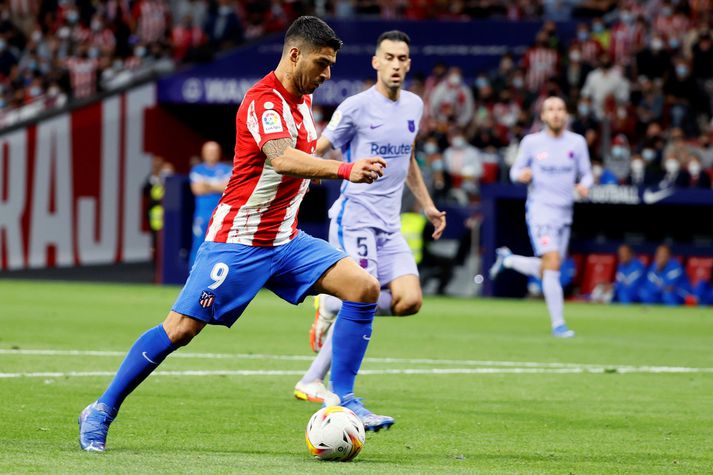 Luis Suárez mætir á Anfield í kvöld.