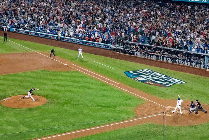 Frá leik á Dodger Stadium.