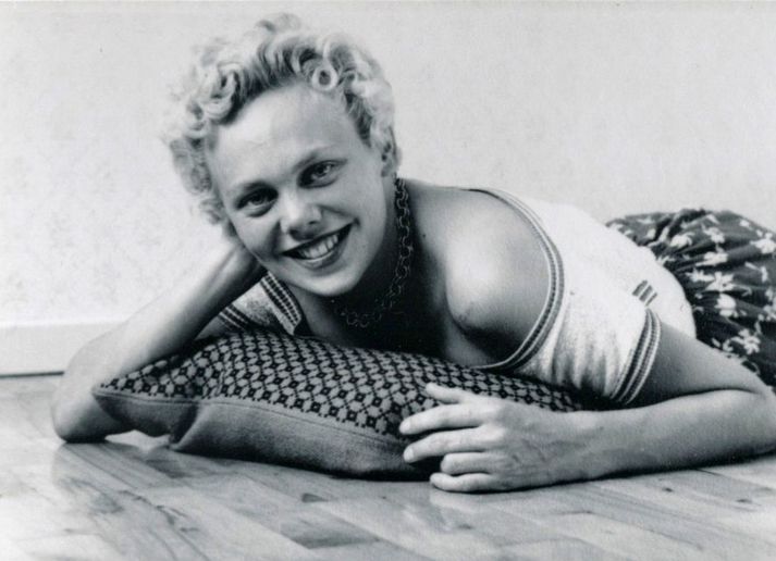 Jóna Sigurjónsdóttir fæddist árið 1933 og lést árið 2013. 