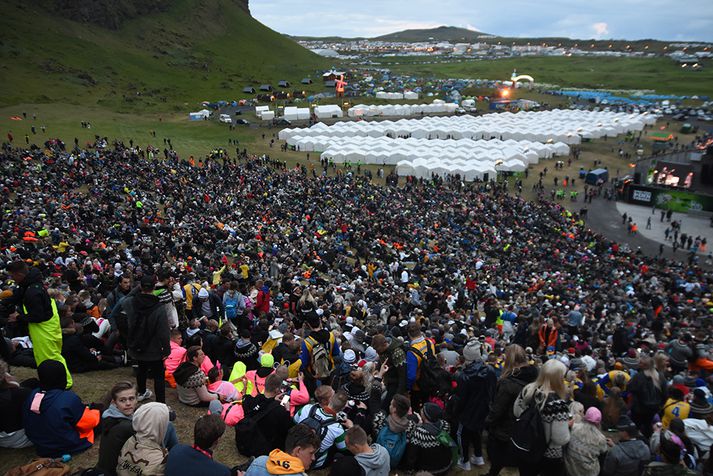 Margir sóttu Þjóðhátíð heim um helgina en talið er að metfjöldi fólks hafi verið í Dalnum.