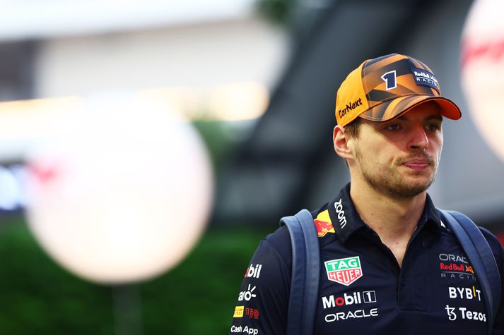 F1 Grand Prix of Singapore - Previews SINGAPORE, SINGAPORE - SEPTEMBER 29: Max Verstappen of the Netherlands and Oracle Red Bull Racing walks in the Paddock during previews ahead of the F1 Grand Prix of Singapore at Marina Bay Street Circuit on September 29, 2022 in Singapore, Singapore. (Photo by Mark Thompson/Getty Images,)