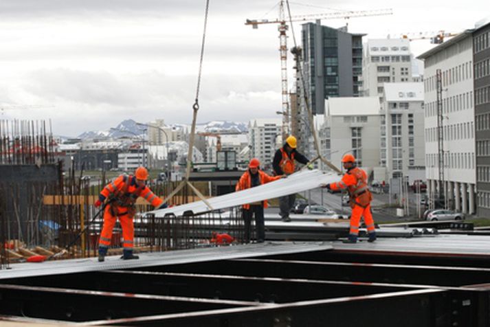 Það þarf 4,5% hagvöxt á ári allt til ársins 2015 til að fjölga störfum um 20 þúsund.