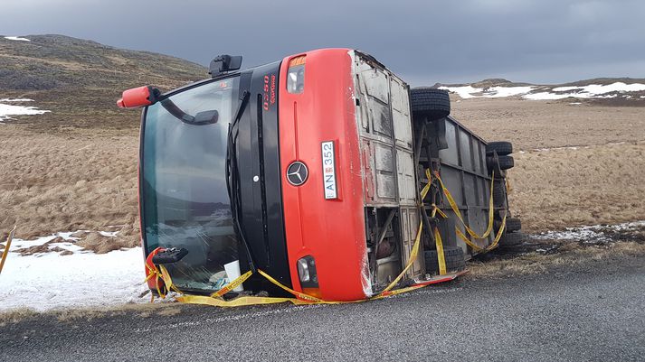 Allt tiltækt lið á Borgarnesi og Akranesi var sent á slysstaðinn.