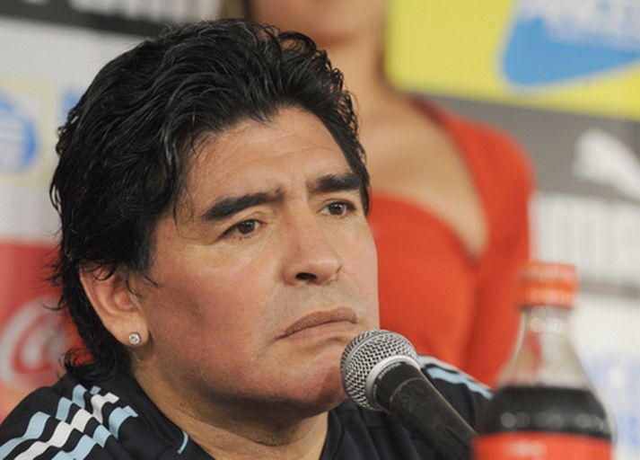 Enn er óvíst hvort Diego Maradona verði áfram landsliðsþjálfari Argentínu.