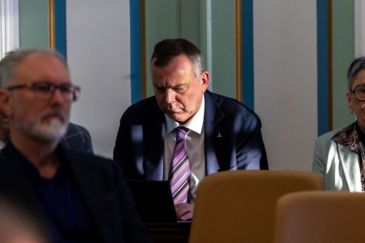 Jón Pétur sagði færsluna og þann skilning sem í hana hafi verið lagður ekki í samræmi við það sem hann vil standa fyrir né sé það nokkuð sem Sjálfstæðisflokkurinn stendur fyrir.