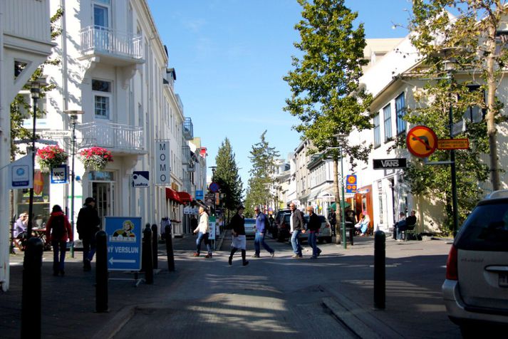 Districts, and their distance from the car-free streets, form one of the greatest factors in explaining the difference of opinion.