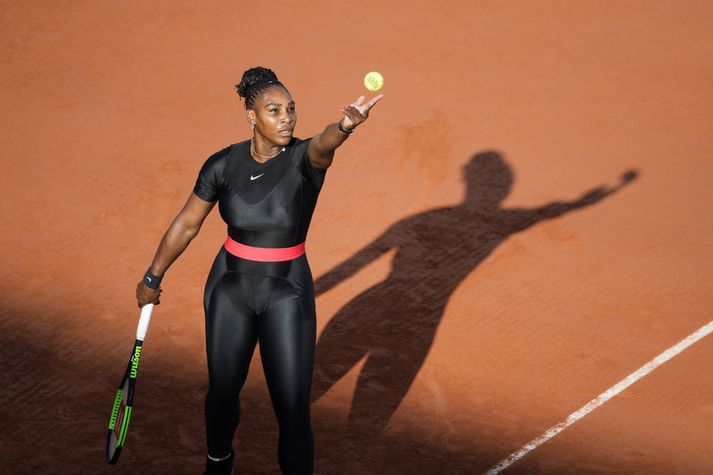 Serena Williams í "kattarkonubúningnum" sínum.