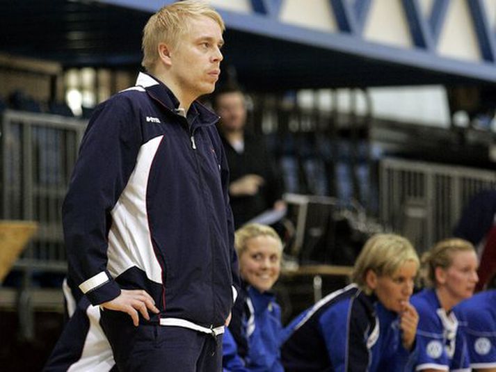 Einar Jónsson, þjálfari Fram.