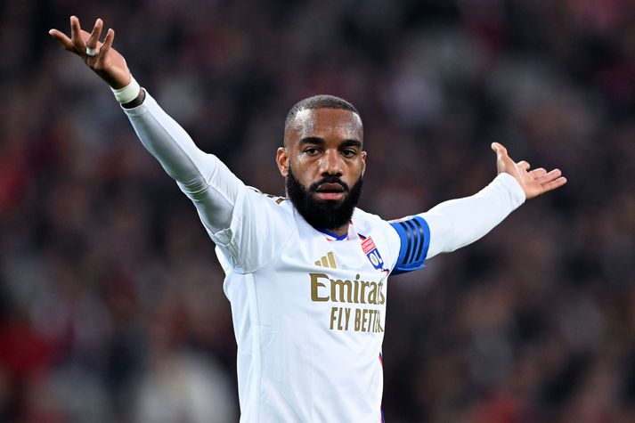 Alexandre Lacazette, fyrirliði Lyon, spilaði sinn þátt í góðu gengi liðsins. 19 mörk og 3 stoðsendingar í 29 deildarleikjum.