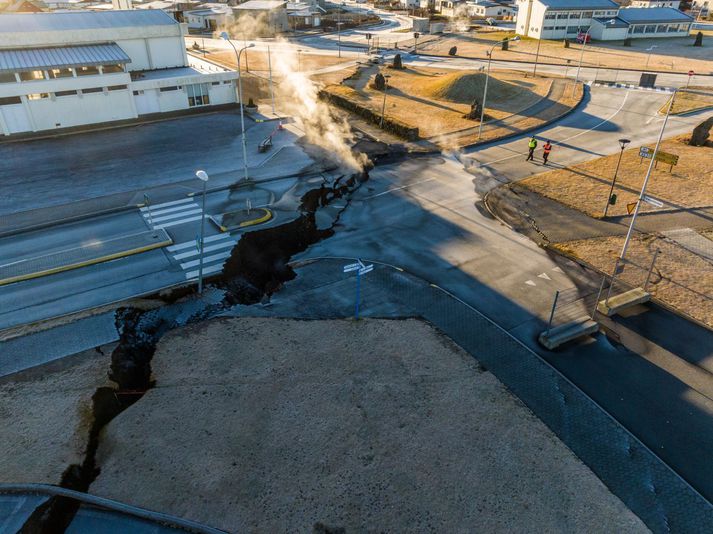 Nokkur fjöldi húseigna í Grindavík er án hitaveitu en unnið er að lagfæringu.
