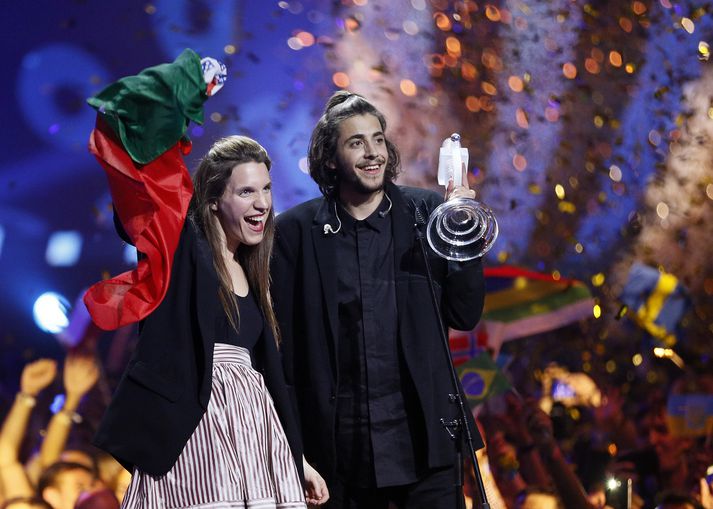 Salvador Sobral og systir hans Luísa.