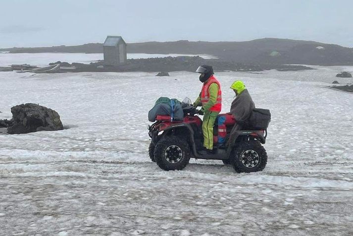 Maðurinn var orðinn kaldur þegar björgunarsveitarfólk kom að honum.