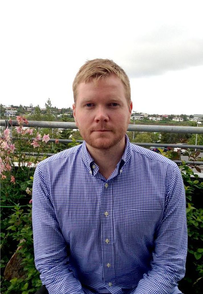 Baldvin þór Bergsson heldur fyrirlestur um fólk, flokka og Facebook í Háskóla Íslands dag.