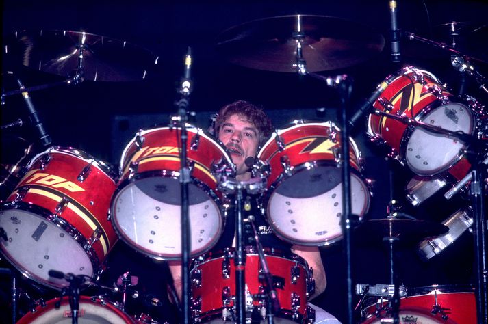Frank Beard hefur verið kallaður akkeri hljómsveitarinnar ZZ top í smellum á borð við „La Grange“, „Tush“ og „Legs“ á fimm áratuga ferli hennar.