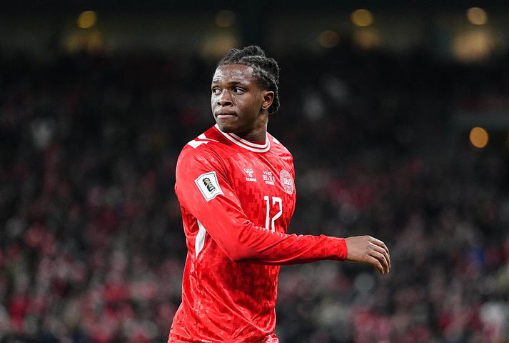 Patrick Dorgu og félagar í danska landsliðinu ætla sér að ná í HM-farseðilinn í kvöld.