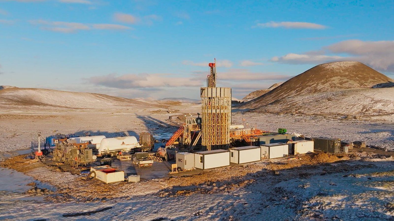Meitlarnir komust loks í for­gang eftir stefnu­breytingu