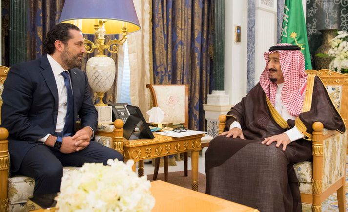 Mynd frá fundi Saads Hariri og Salmans bin Abdulaziz Al Saud, konungs Sáda, sem fram fór fyrir viku. Ýmsir telja að Hariri sé nær því að vera fangi Al Saud heldur en gestur hans.