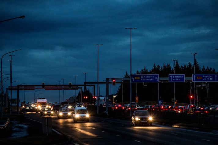 Maðurinn hljóp á móti umferð á Miklubraut.