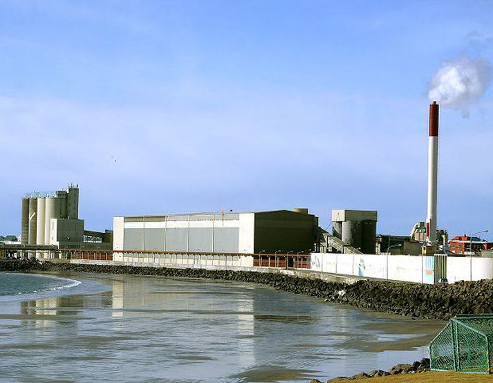 frá akranesi 45 manns vinna í verksmiðjunni.fréttablaðið/H.kr