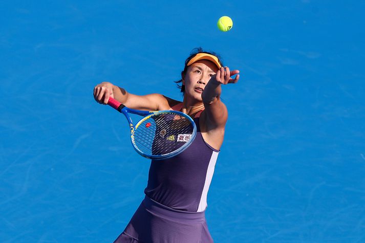 Shuai Peng er ein skærasta tennisstjarna Kína.