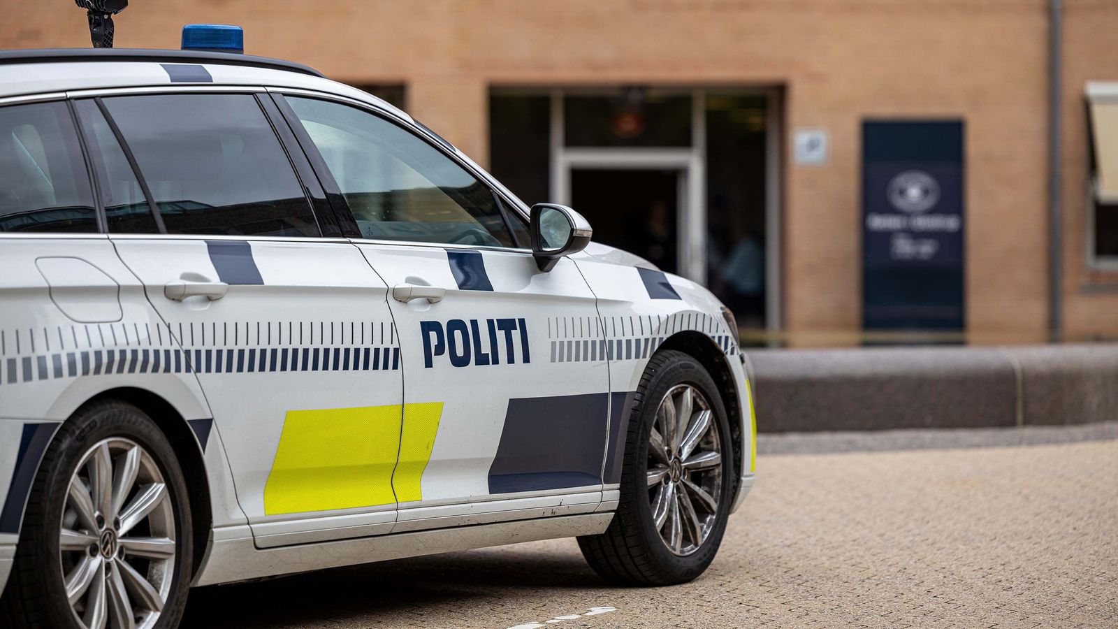 Sau­tján ára Ís­lendingur dæmdur í ellefu mánaða fangelsi í Dan­mörku