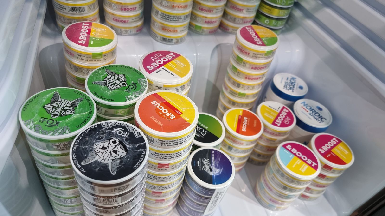 Seldu sex milljónir dósa af nikótínpúðum