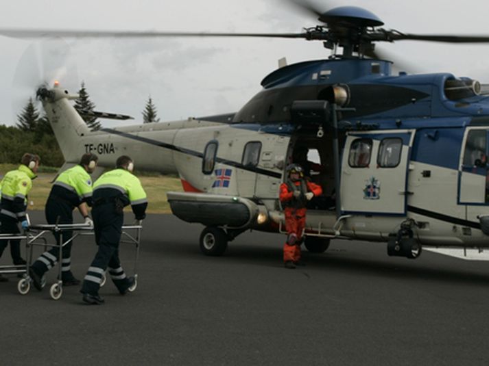 Talið er að maðurinn hafi fengið nýrnasteinakast. Hann var þá staddur uppi á hálendi.