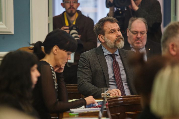 Samfylkingin mælist með undir átta prósenta fylgi í könnun MMR.  