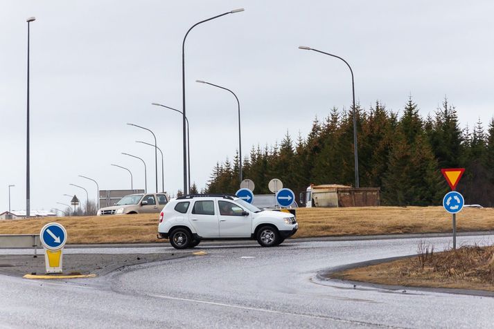 Hiti á landinu verður á bilinu níu til átján stig í dag.