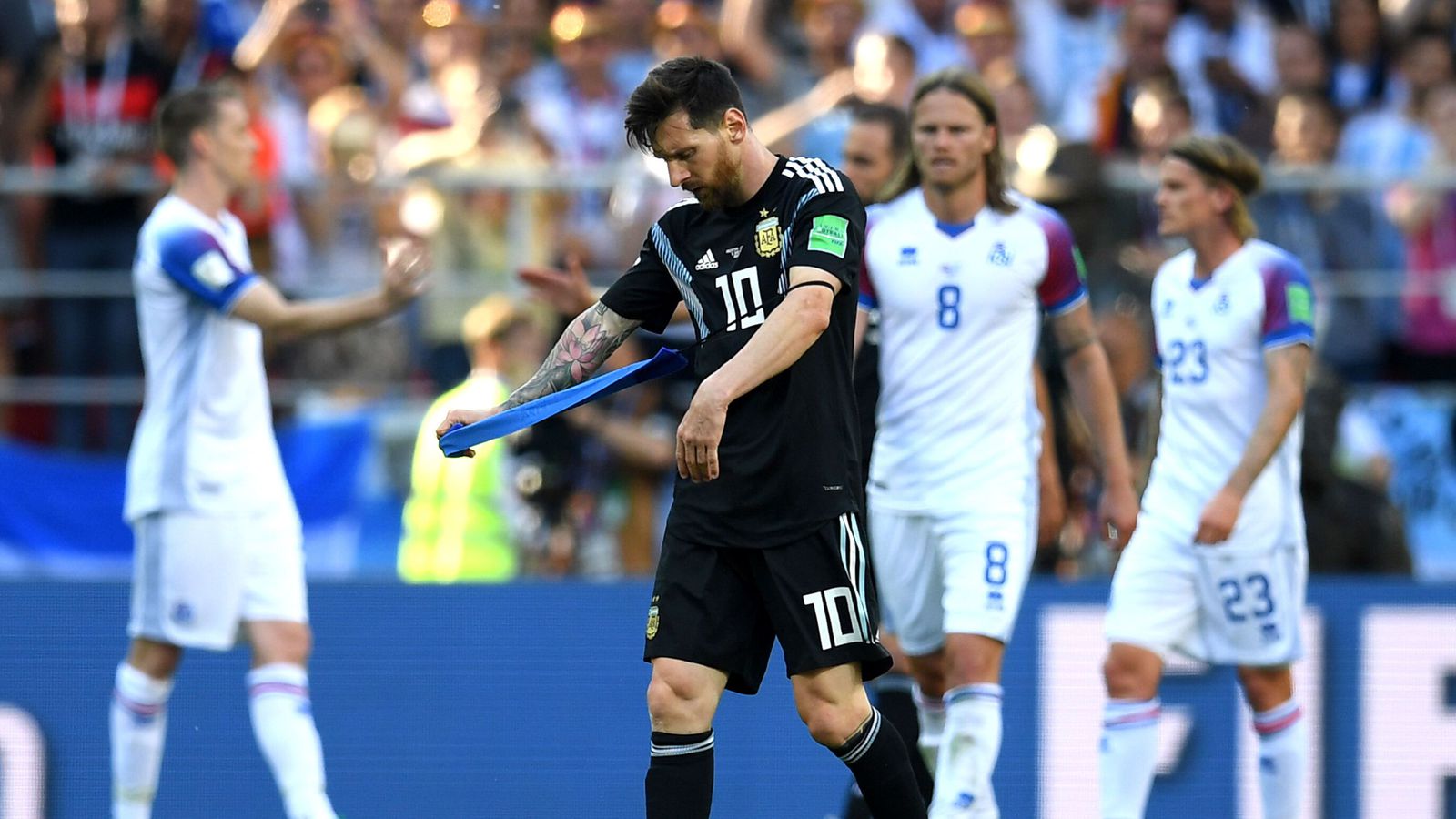 Dag­skráin: Ís­lensku strákarnir mæta Messi og fé­