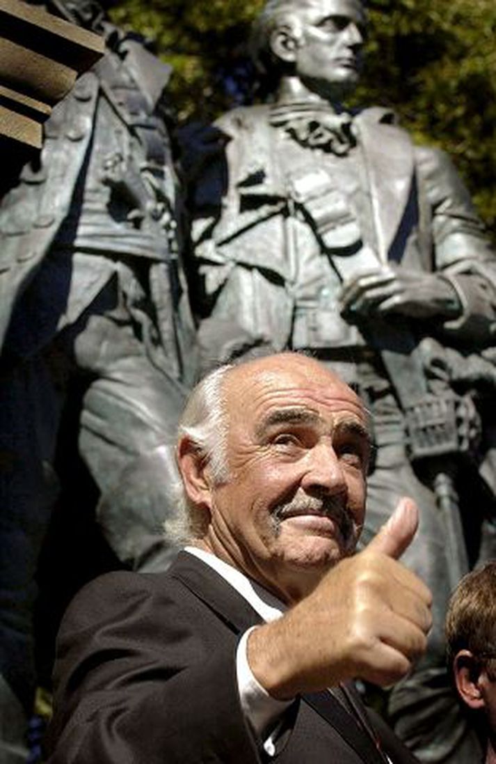Sean Connery segir kvikmyndaiðnaðinn í Hollywood vera ófagmannlegan og gráðugan.