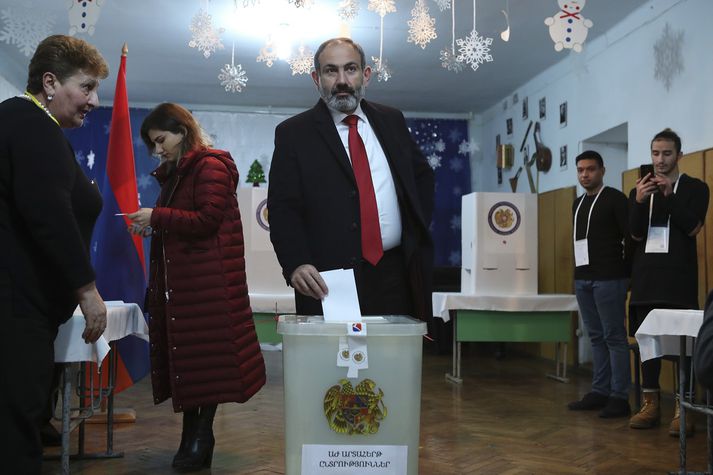 Nikol Pashinyan tók við embætti forsætisráðherra Armeníu í vor í kjölfar þess að hafa farið fyrir fjölmennum mótmælum í landinu sem beindust gegn Serzh Sargsyan, sem hafði þá stýrt landinu um tíu ára skeið.